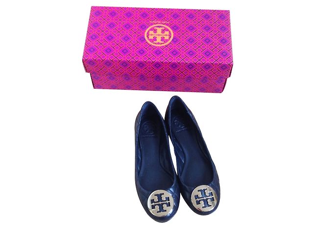 Sapatilhas Tory Burch em couro acolchoado preto 37