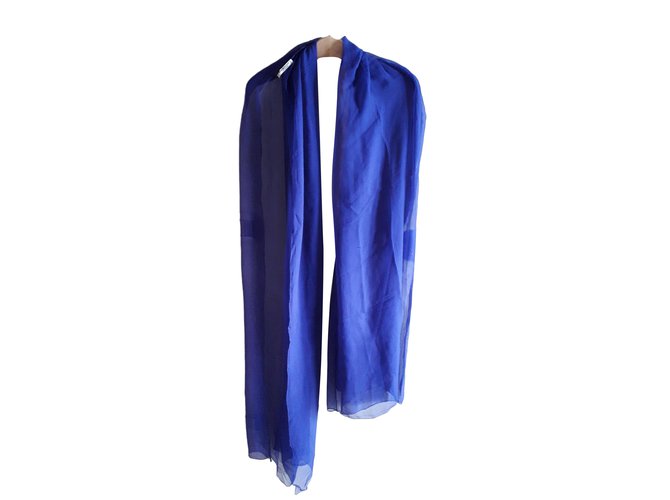 Yves Saint Laurent Echarpe vintage Soie Bleu clair  ref.87796