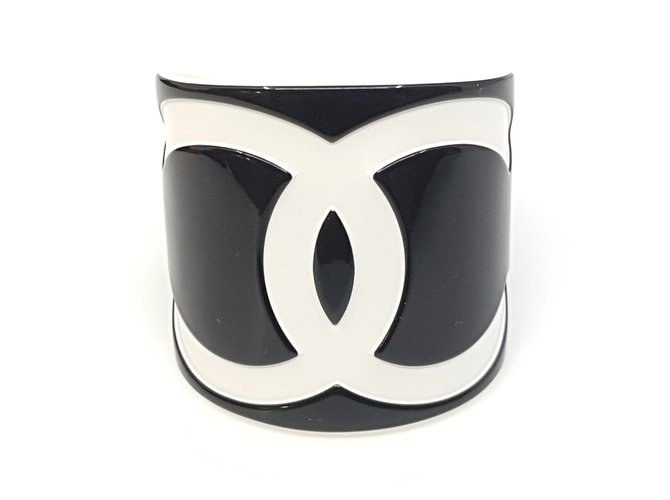 Chanel cuff Black White Plastic  ref.87936