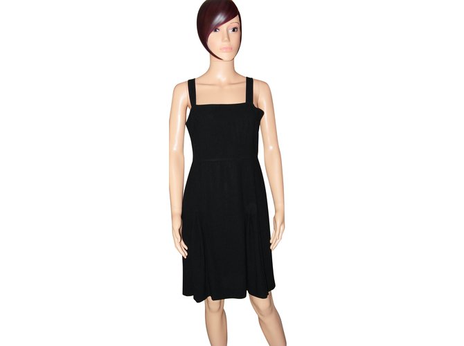 Chanel Dresses Black Wool  ref.88012