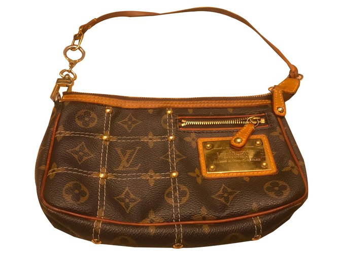 Louis Vuitton Clutch Beige Light brown Leather  ref.88296