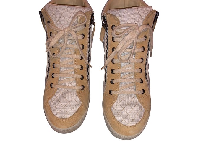 Chanel Hi-top trainers Sneakers 