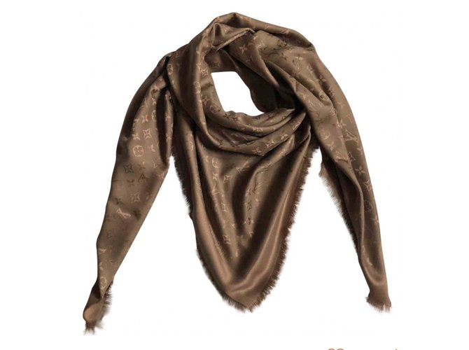 Louis Vuitton Scarves Golden Silk Wool  ref.88438