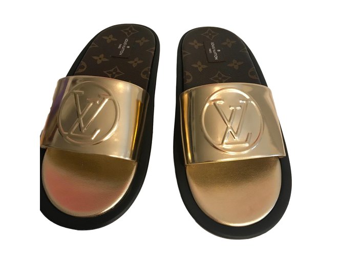 Louis Vuitton Gold Leather Sunbath Slides Size 39 Louis Vuitton