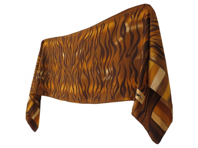 -Luxuous scarf YVES SAINT LAURENT, en pure soie made in Italy Brown Silk  ref.88479