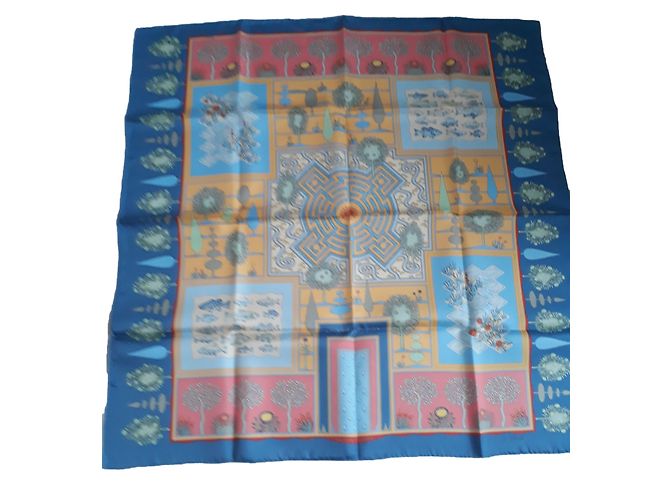 Hermès Seidentuch Hellblau 90 cm