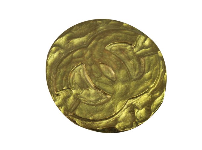 Chanel Broche Dourado Metal  ref.88800