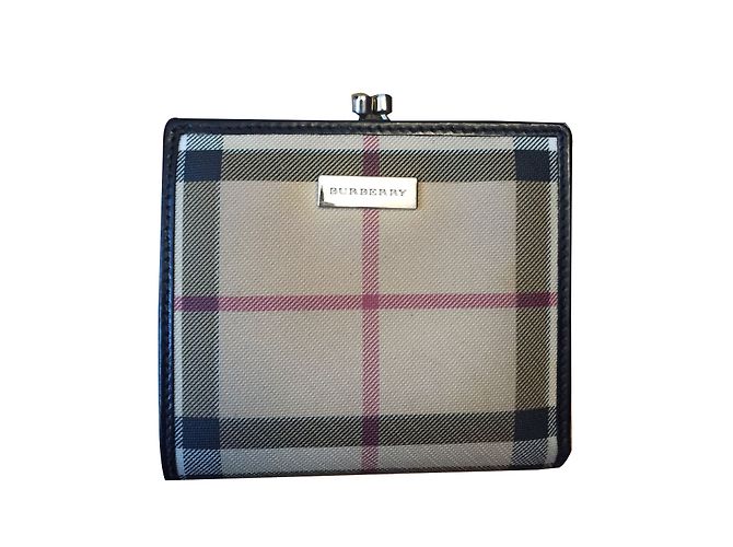 Cartera Burberry Tartan