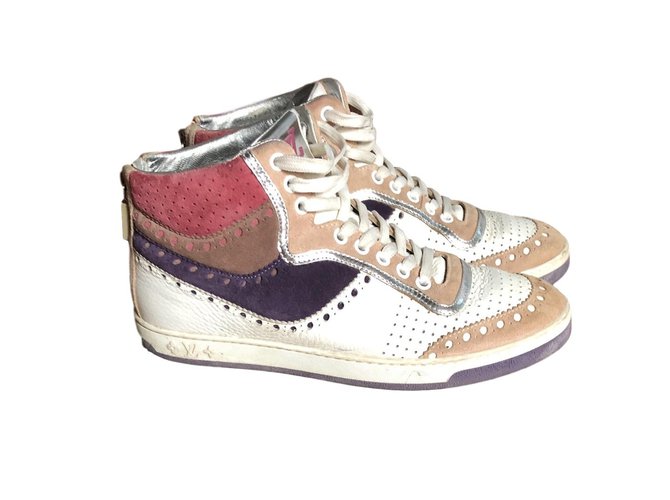 Louis Vuitton Sneakers White Leather  ref.88825