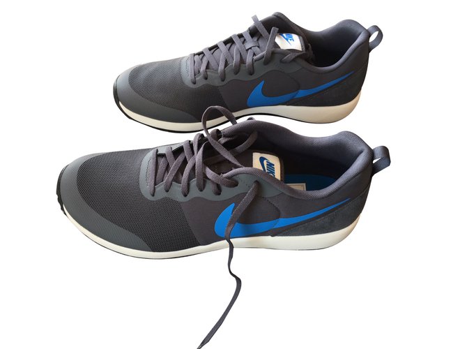 Nike Trainers Grey  ref.88842