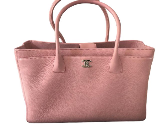 Chanel Pink Ejecutivo Cerf Tote Rosa Cuero  ref.88976