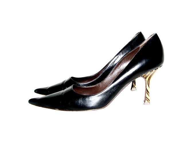 Escada Pumps with extravagant heel Black