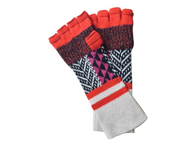 Burberry mittens Red Wool  ref.89668