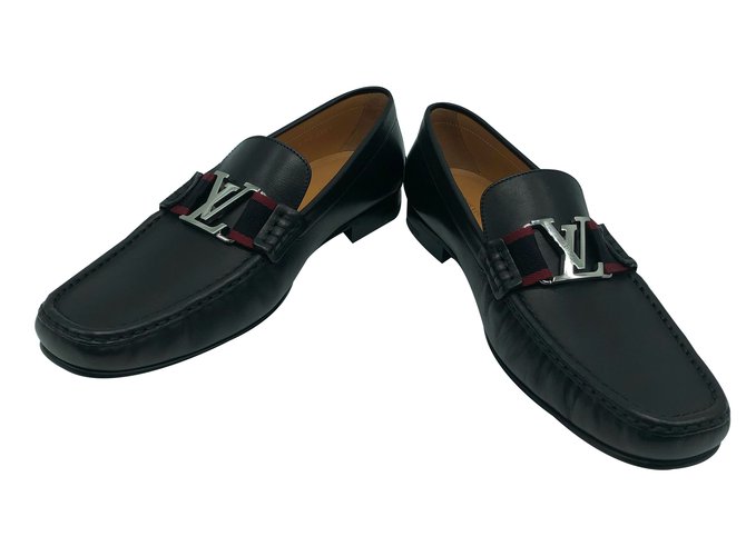 Louis Vuitton LV Monogram Leather Moccasins - Black Flats, Shoes -  LOU764194