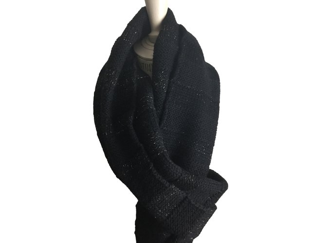 Bel Air Black wool scarf black golden threads  ref.90162