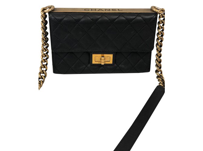 Chanel Handtaschen Schwarz Leder  ref.90193