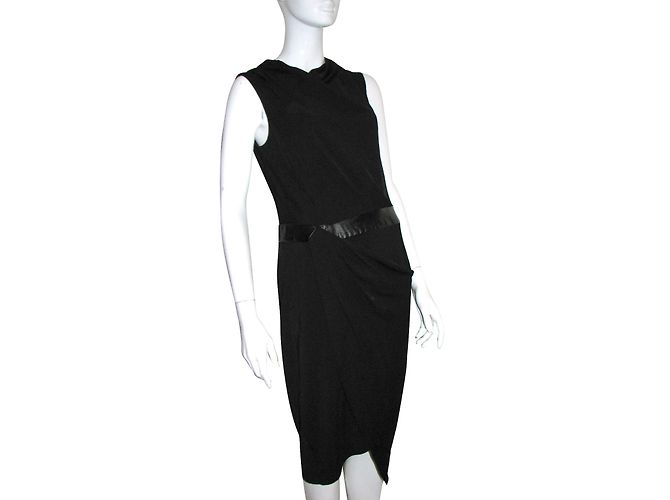 Vera Wang Schwarzes Drapiertes Kleid mit Kunstleder Details