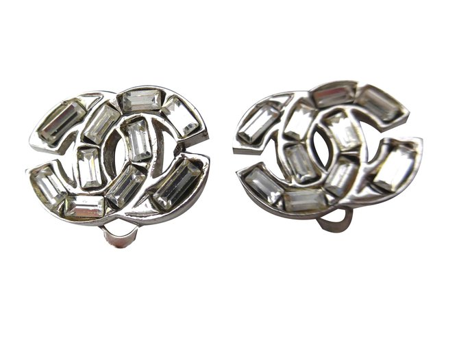Chanel CC Logo Crystal Baguette Clip On Earrings Silvery Metal  ref.90818