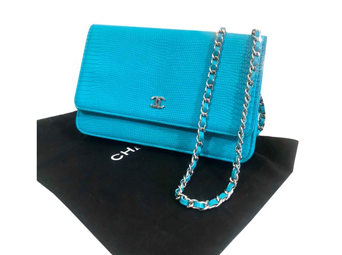 Wallet On Chain Chanel WOC Turquoise Leather ref.90930 - Joli Closet