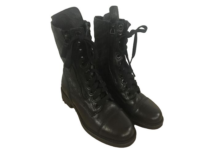 Chanel boots Black