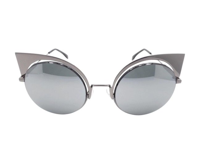 Fendi Ruthenium Sunglasses Silvery Metal  ref.91156