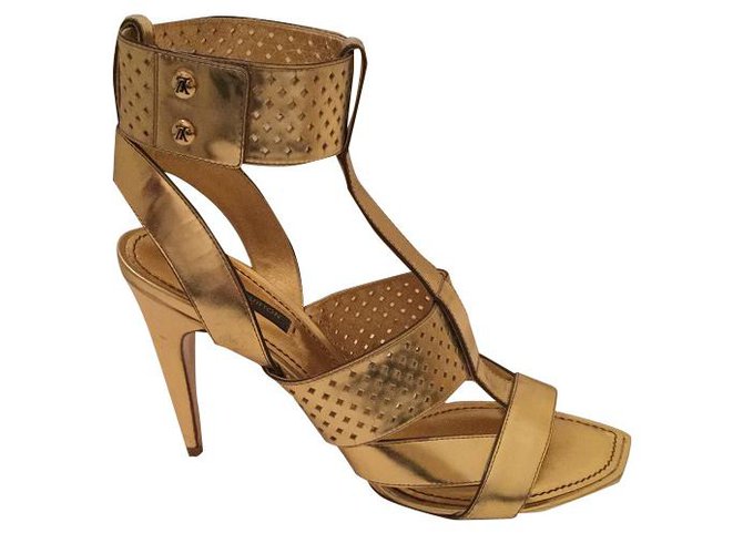 Louis Vuitton sandálias gladiador Dourado Couro  ref.91492