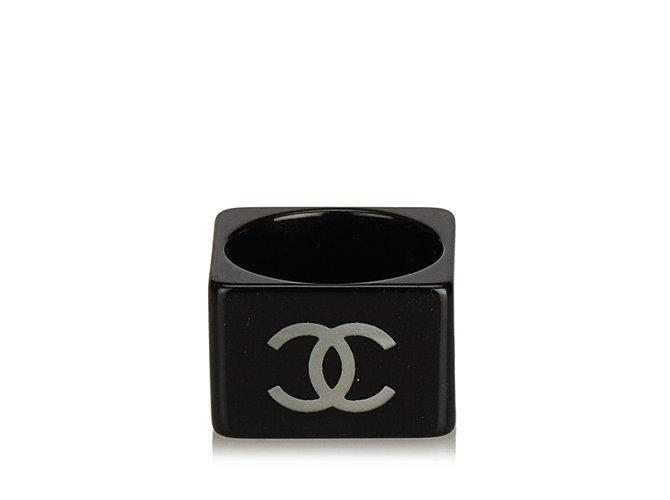 Chanel Bague CC Plastique Noir Blanc  ref.91966