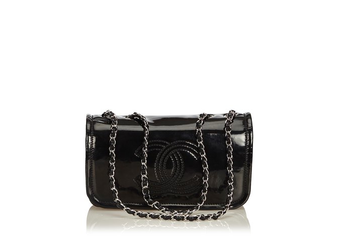 Chanel Bolsa de cadena de charol Negro Cuero  ref.92219
