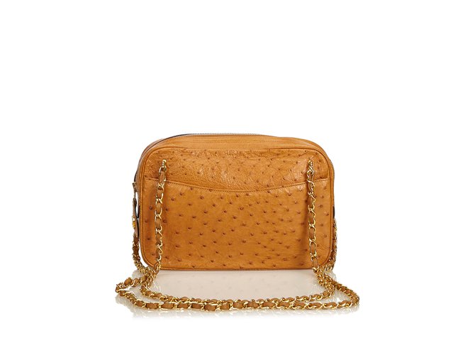 Chanel Bolsa de ombro de couro de avestruz Marrom Dourado Couros exóticos Metal  ref.92221