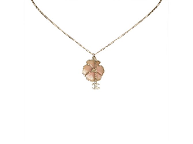 Chanel Camellia Pendant Necklace Pink Golden Metal  ref.92433