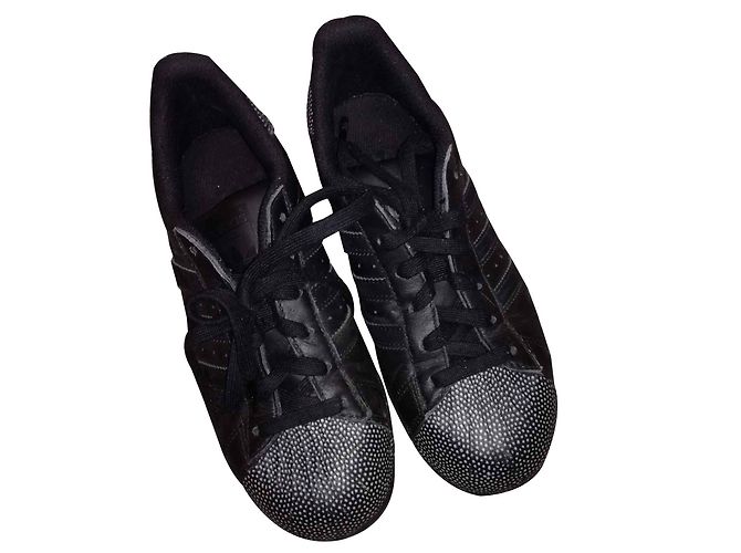 Baskets Adidas en cuir noir 37