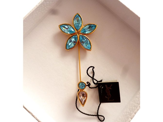 Yves Saint Laurent Pins e spille Blu Placcato in oro  ref.92588