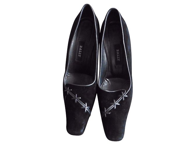 Bally Black Suede Pumps with Leather Lacing Silvery
