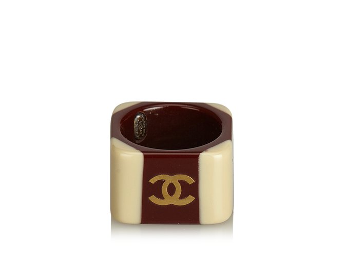 Chanel CC-Ring Braun Rot Beige Bordeaux Kunststoff  ref.92718