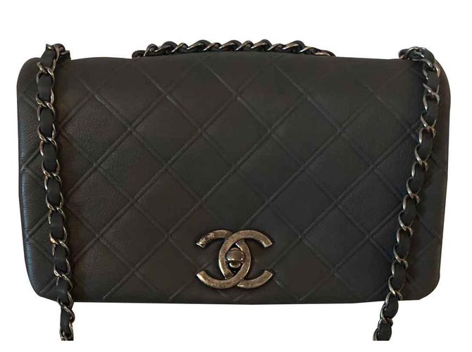 Chanel Timeless Cuir Gris  ref.92772