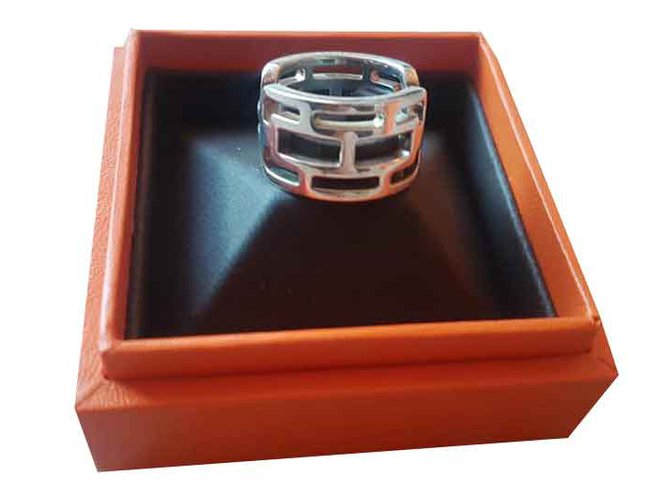 Hermès Arcane Ring Silvery Silver  ref.93008