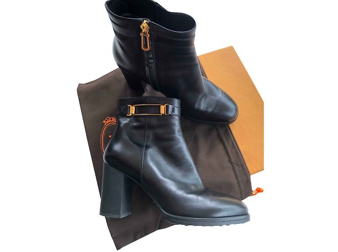 Tod's Ankle Boots Black Leather 38