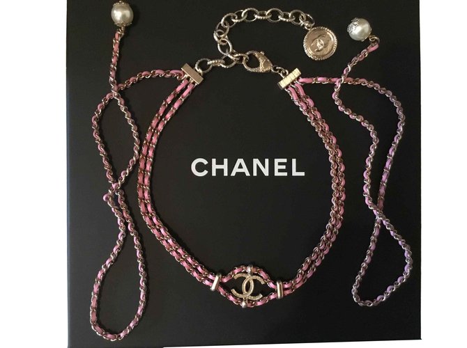 Chanel collana girocollo Rosa Pelle  ref.93188