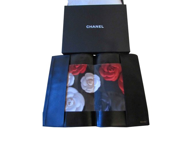 Chanel Sacos de embreagem Preto Couro  ref.93313
