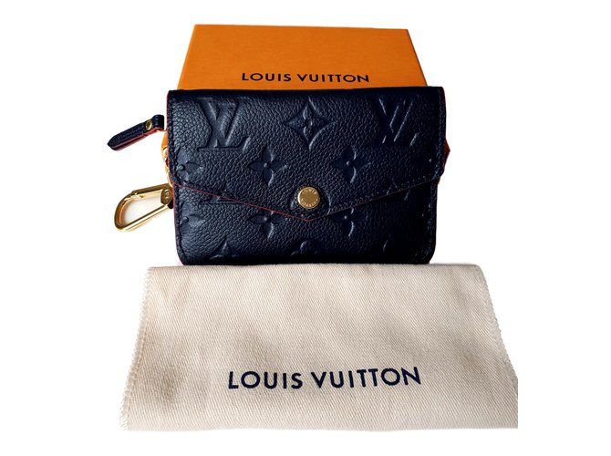 Louis Vuitton KEY POUCH IN LEATHER FOOTPRINT Red Navy blue ref.93315 - Joli  Closet