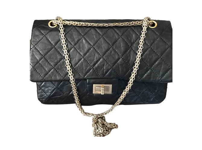 2.55 Chanel bag Black Leather ref.93641 - Joli Closet