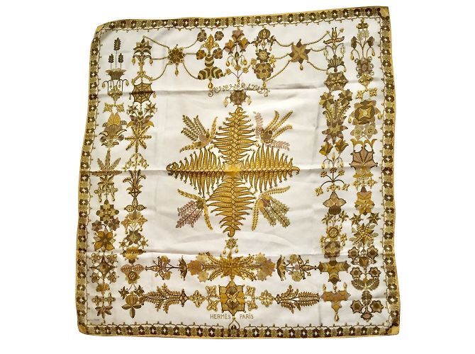 Hermès, Scheherazade Senf Aus weiß Seide