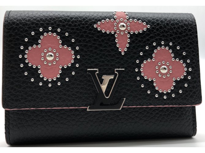 Cartera Louis Vuitton Capucines en piel de toro negro y flores rosas, ¡Nueva condición! Cuero  ref.94669