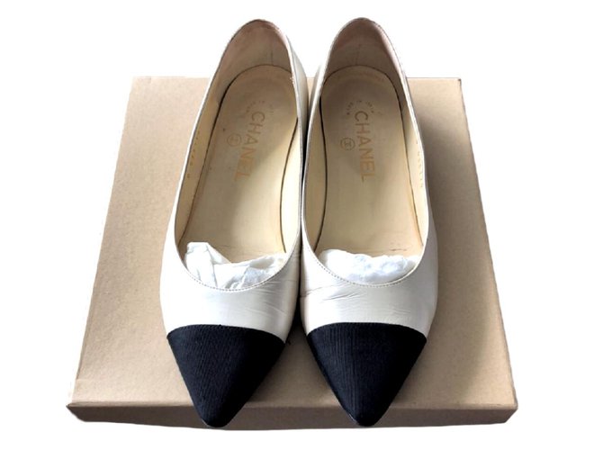 Chanel Black and White flats EU 36.5 Leather Cloth  ref.98210