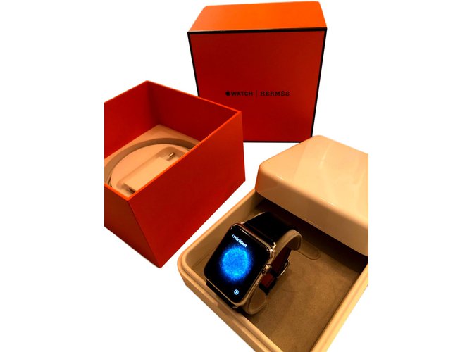 Hermès Apple Watch HERMES Metallic Steel ref.98316 - Joli Closet