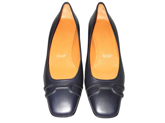 Hermès leather pumps midnight blue new condition dustbags Navy blue  ref.98326