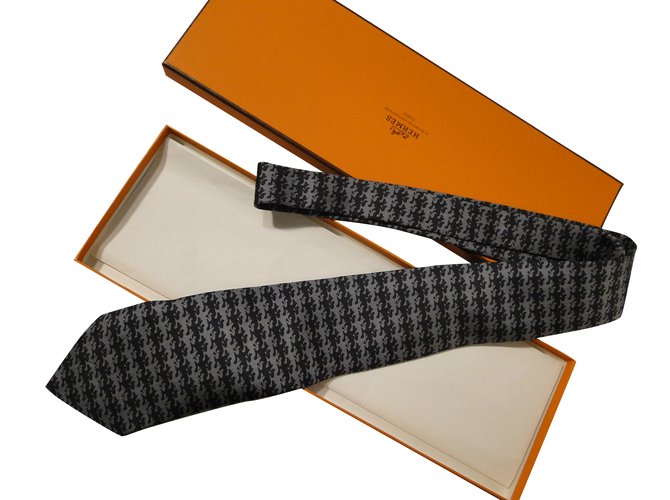 Hermès Hermes Krawatte Marineblau Hellblau Seide  ref.98536