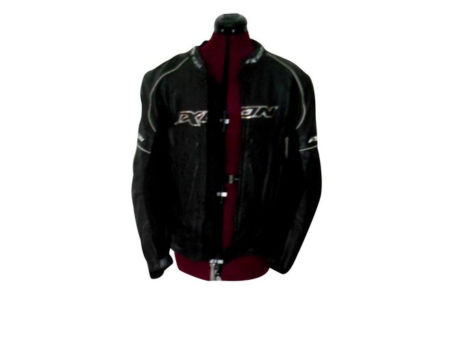 Autre Marque 100% Motorradjacke aus Leder mit Rückenprotektor und Innenschutz Schwarz  ref.98813