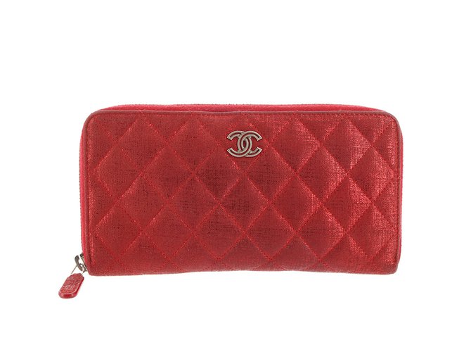 Chanel Carteira de Zip lona metálica acolchoada Vermelho Pano  ref.99054