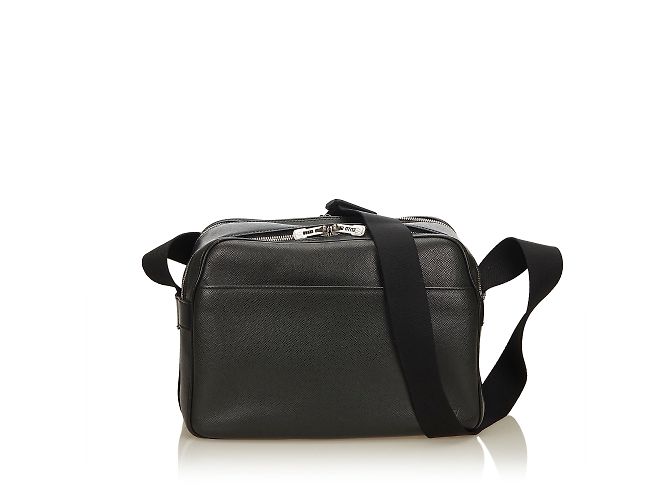 Louis Vuitton Taiga Reporter Noir